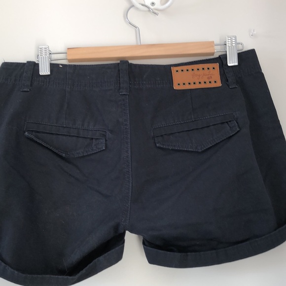 Sz7 foxy jean shorts - Picture 5 of 6